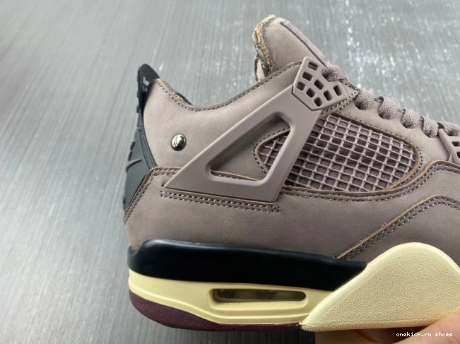 Rep 4 MANIERE AIR JORDAN VIOLET RETRO DV6773-220 ORE MA A 0523
